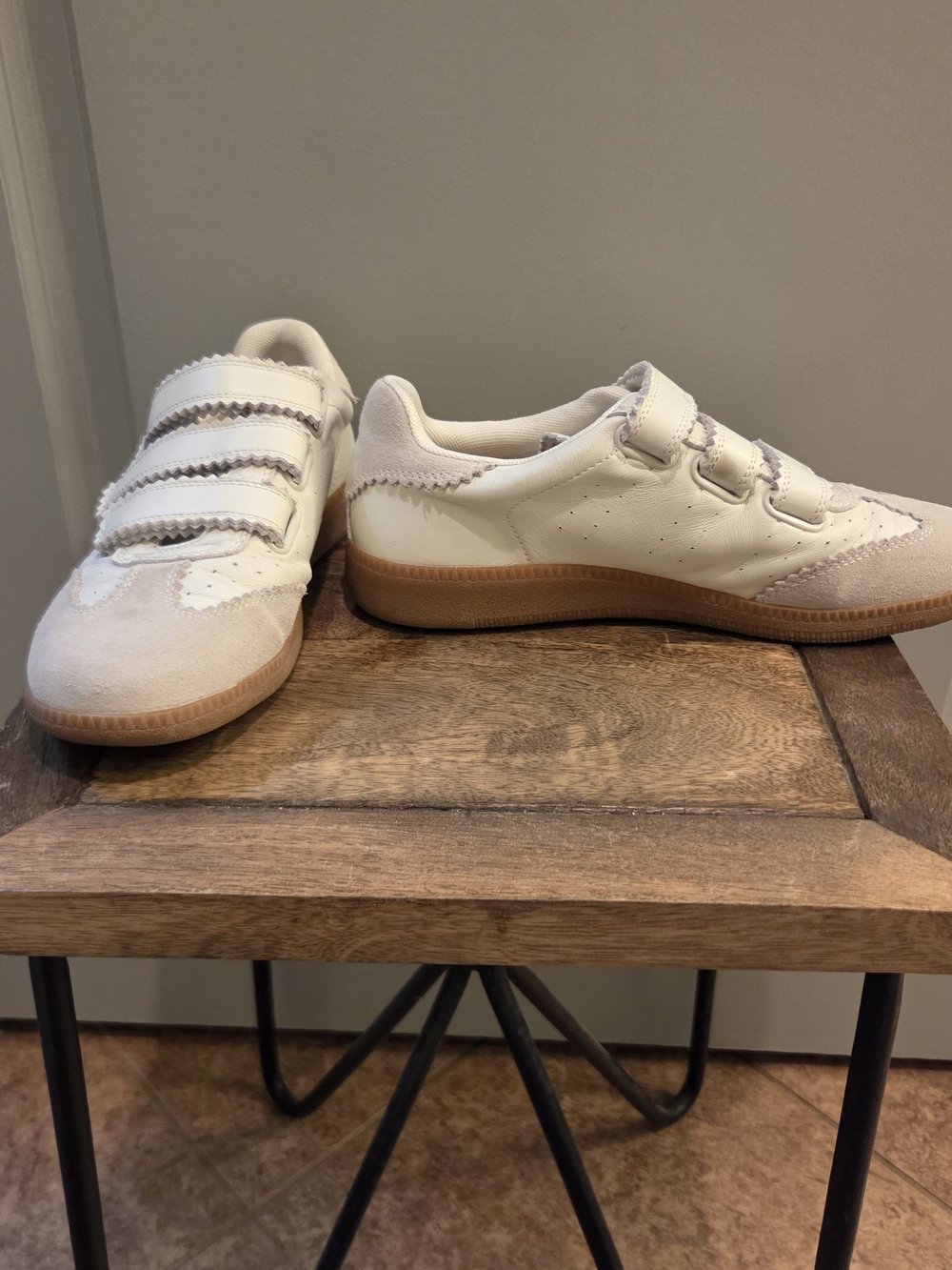 Silent D Neutral White & Gum Velcro Sneakers